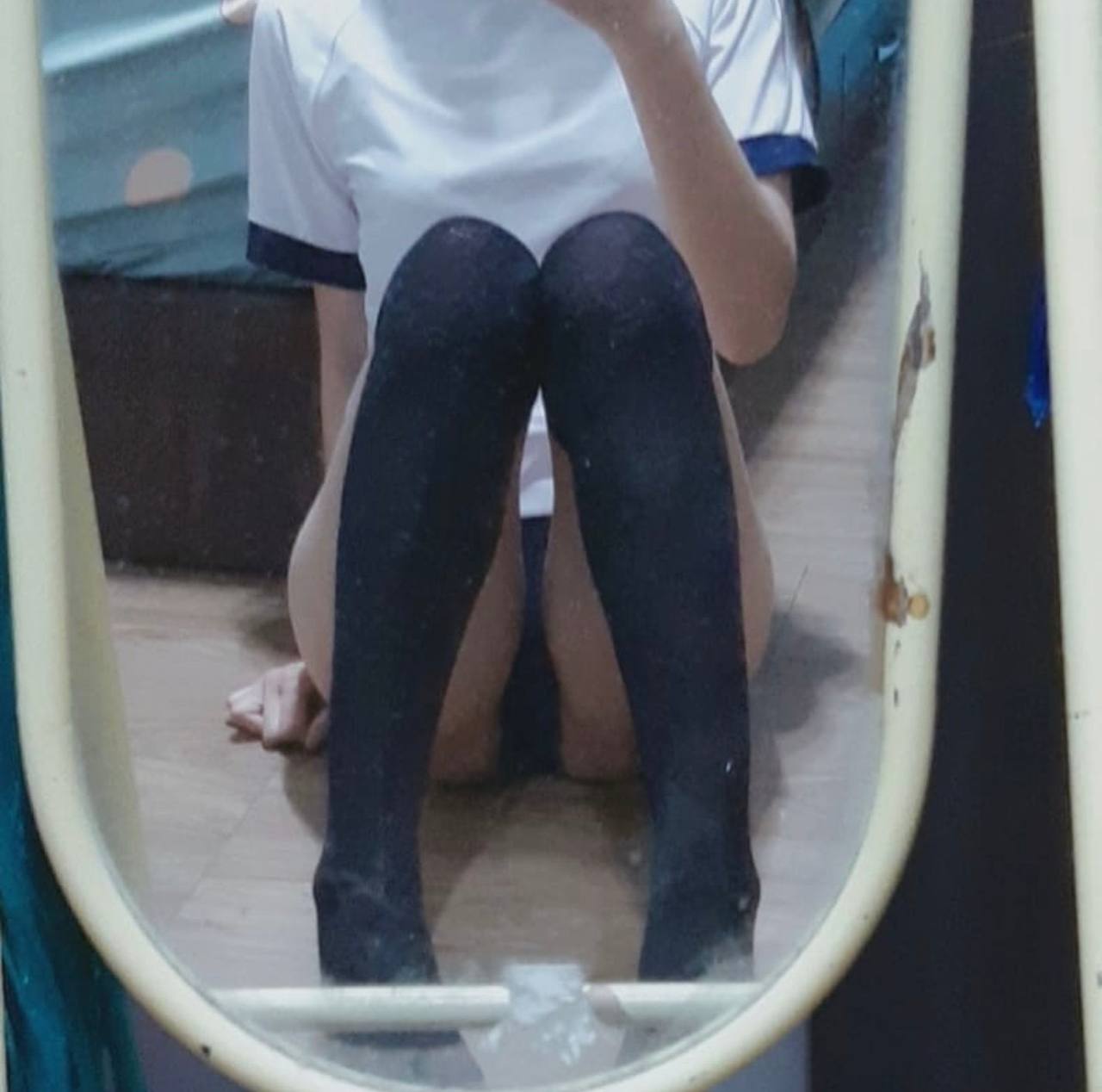 Mẹ đơn thân gạ địt bạn của con trai